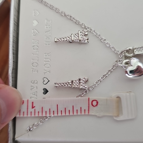 Paris Eiffel Tower Earrings & Necklace Set - Picture 6 of 7